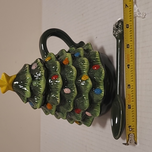 New Mr Christmas,  Christmas Tree Lidded Mug with Spoon - Picture 14 of 16